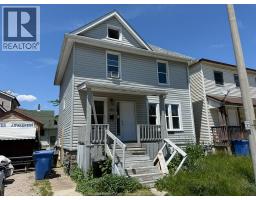 482 Caroline STREET - 1