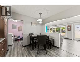 67 Danforth AVENUE - 11