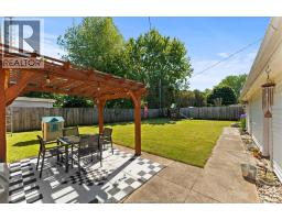 67 Danforth AVENUE - 24