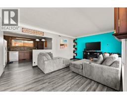67 Danforth AVENUE - 3