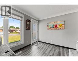 67 Danforth AVENUE - 4