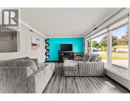 67 Danforth AVENUE - 5