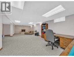 7 LONGBEACH DRIVE - 34