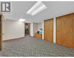 7 LONGBEACH DRIVE - 38