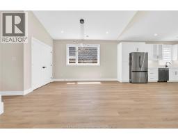 3371 BYNG ROAD - 9