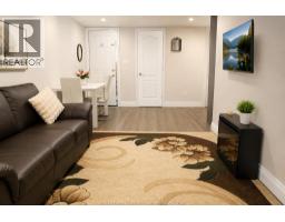 1124 ST PAUL AVENUE - 12