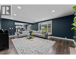 162 MARTIN DRIVE - 8