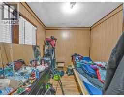 1560 JANETTE AVENUE - 11