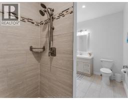 381 TUSCANY CRESCENT - 23