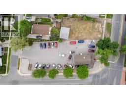 1360-76 HOWARD AVENUE - 8