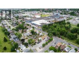 1360-76 HOWARD AVENUE - 9