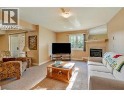 58 QUEEN S HILL - 24