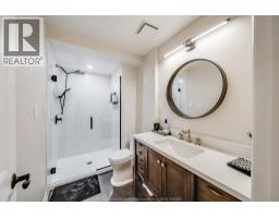 384 AMBERLY CRESCENT - 37