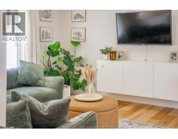 384 AMBERLY CRESCENT - 8