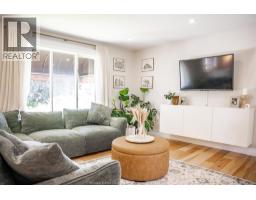 384 AMBERLY CRESCENT - 9