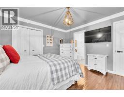 112 FAY COURT - 23
