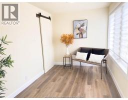 39 WOODBRIDGE DRIVE - 18