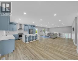 157 GLOUCESTER DRIVE - 10