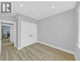 157 GLOUCESTER DRIVE - 25