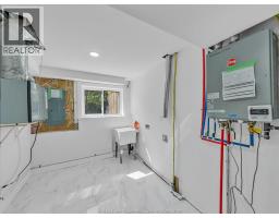 157 GLOUCESTER DRIVE - 40