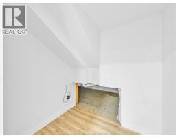 157 GLOUCESTER DRIVE - 41