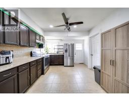 1170 PIERRE AVENUE - 15