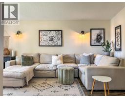 1343 LEAFIELD - 10