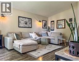 1343 LEAFIELD - 4