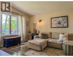 1343 LEAFIELD - 9