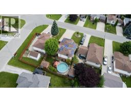 18 AZAR DRIVE - 10