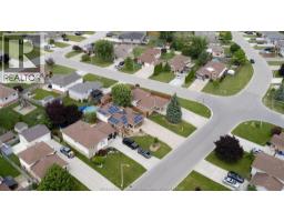 18 AZAR DRIVE - 13