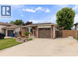 18 AZAR DRIVE - 3