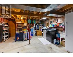 18 AZAR DRIVE - 31