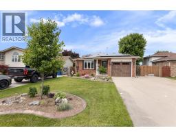18 AZAR DRIVE - 4