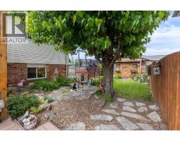 18 AZAR DRIVE - 40