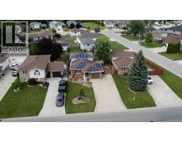 18 AZAR DRIVE - 6