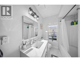 143 WELLINGTON STREET - 22