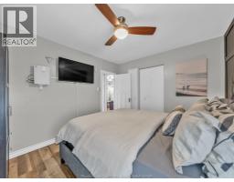 2174 FOREST AVENUE - 13