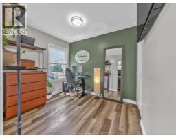 2174 FOREST AVENUE - 15