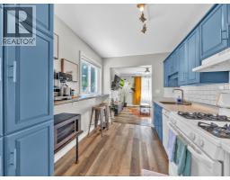 2174 FOREST AVENUE - 22