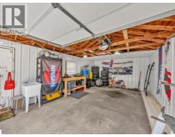 2174 FOREST AVENUE - 28
