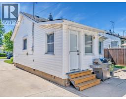 2174 FOREST AVENUE - 32