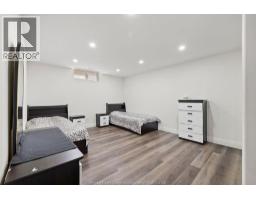 2431 BARKLEY AVENUE - 23