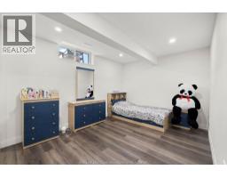 2431 BARKLEY AVENUE - 24