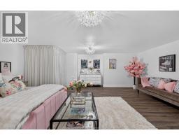 208 CRYSTAL BAY DRIVE - 33