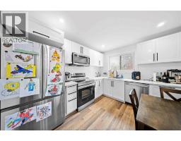 3495 LONGFELLOW AVENUE - 17