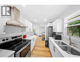 3495 LONGFELLOW AVENUE - 31