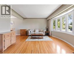 3425 WOODLAWN AVENUE - 6