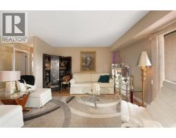 310 VILLAGE GROVE DRIVE UnitNo. 315 - 7