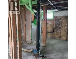 1674 Parent AVENUE - 7